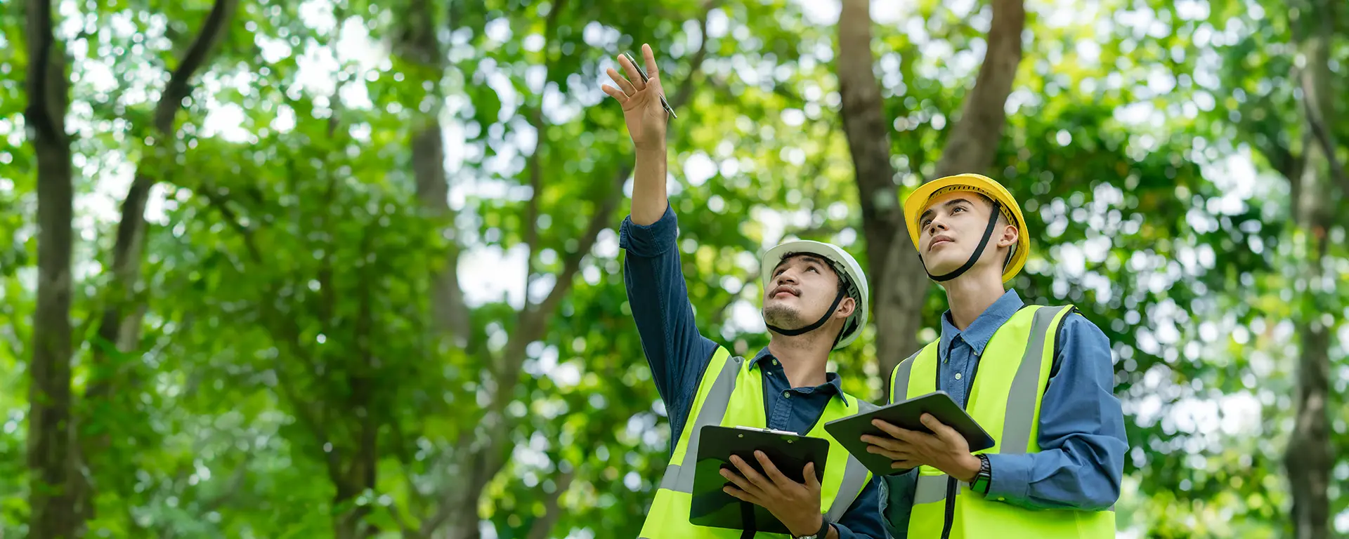 engineers-wear-safety-helmets-on-their-heads
